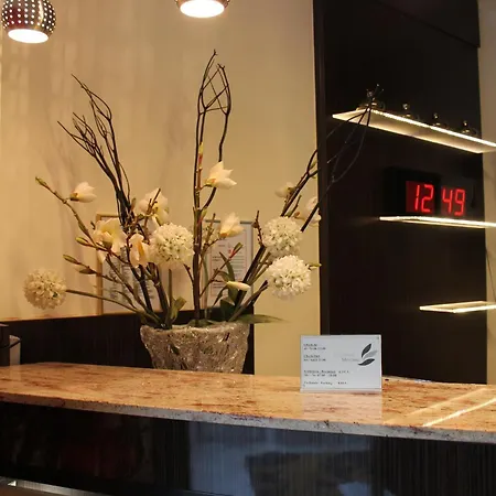 シティ メルカトル 3* フランクフルト